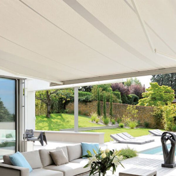 Store banne coffre motorisé LUMENA